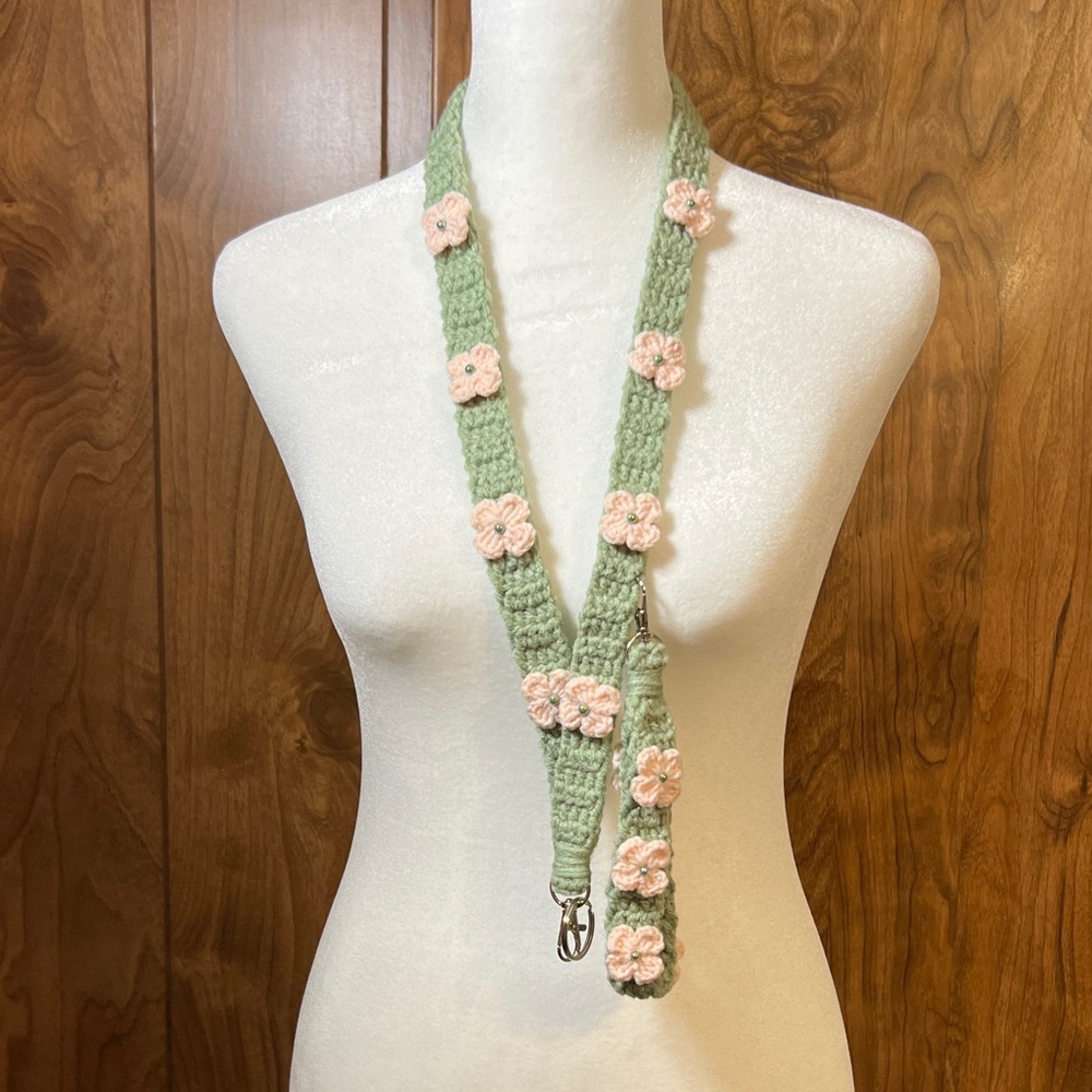 Floral Crochet Key Holder in Green and Pink